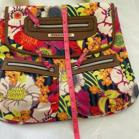 🌷 Lily Bloom Lightweight Floral Backpack Pinks - Picture 3 of 9